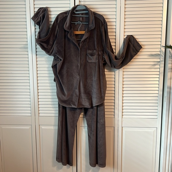 SKIMS Velour Sleep Pajama Set In Amethyst Button-Up size 4XLARGE - Picture 3 of 15